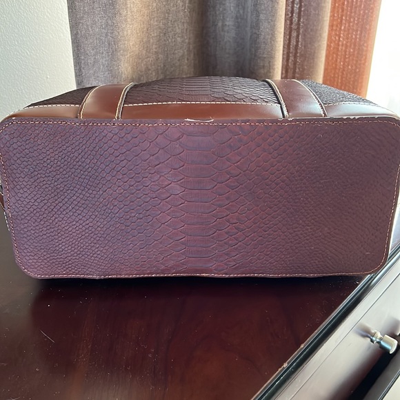 Dooney & Bourke Brown Croc Embossed Layla Tote - Picture 5 of 11